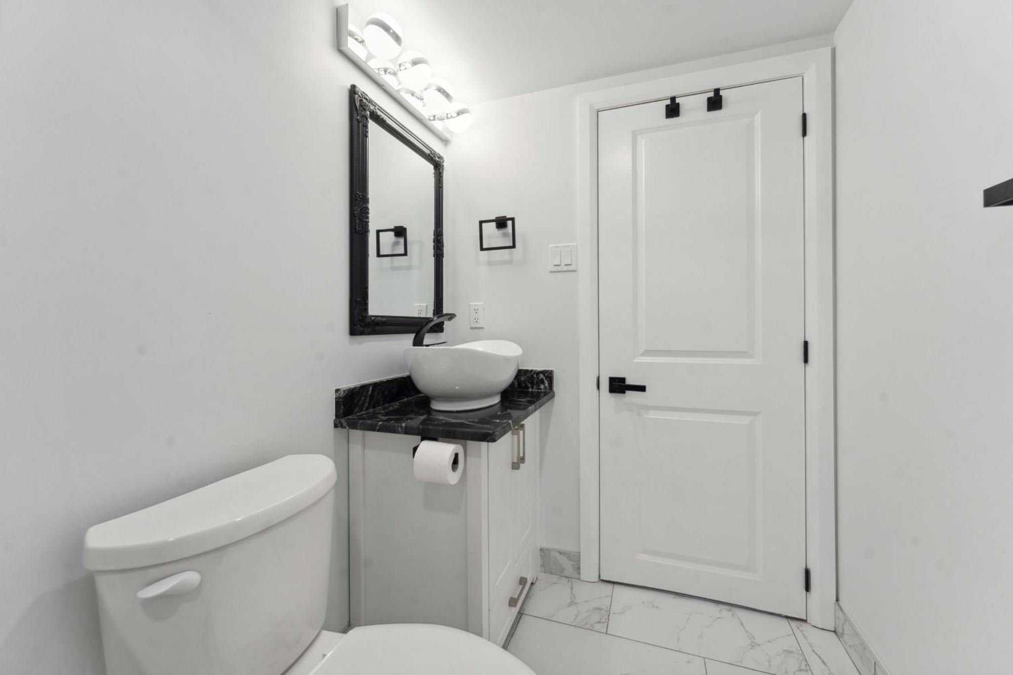 Modern 3Br Suites Ottawa Exterior photo